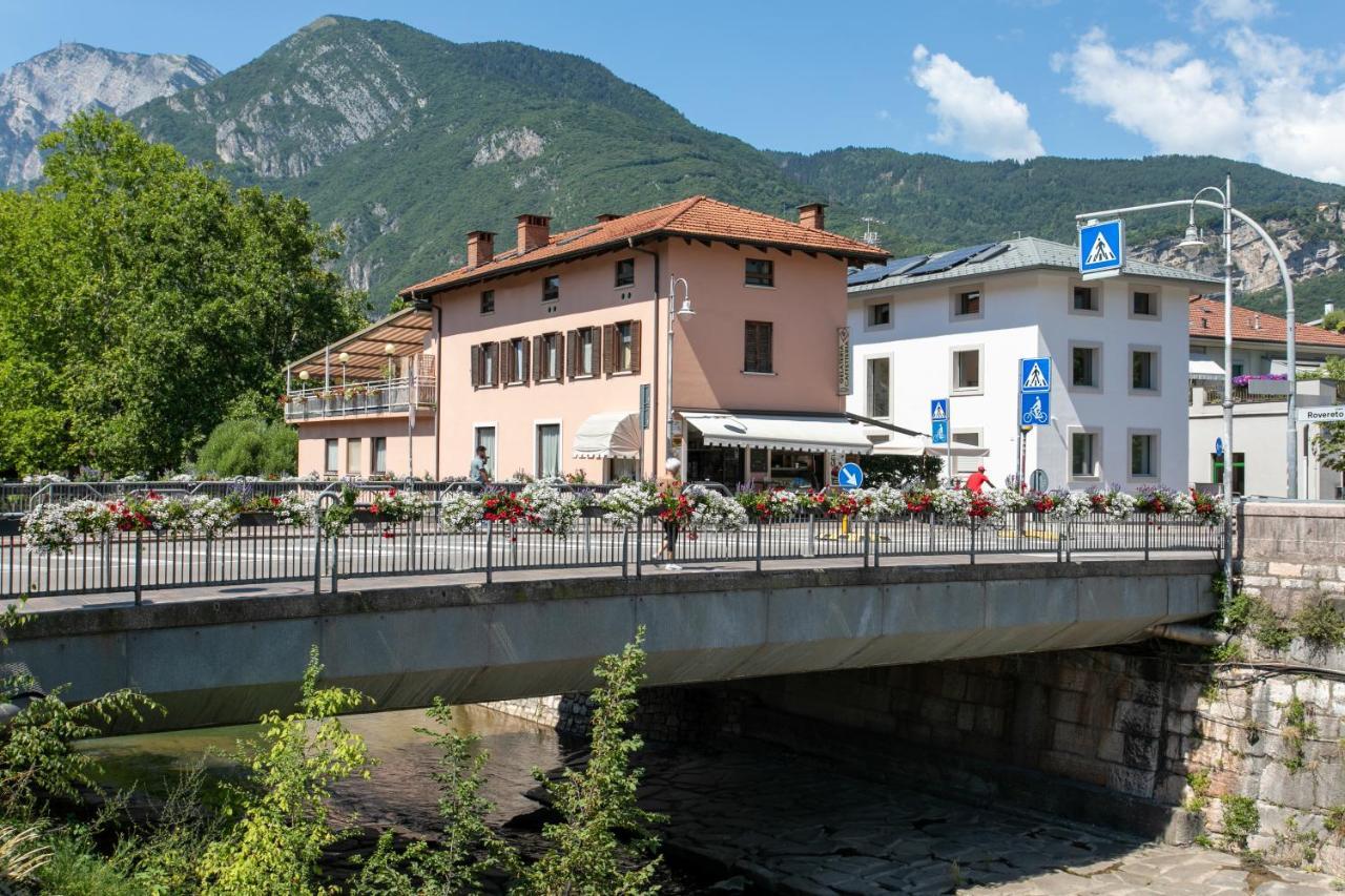 Appartamento Al Ponte Adiacente Al Parco, Vicino All'Ospedale E Centro Тренто Екстериор снимка
