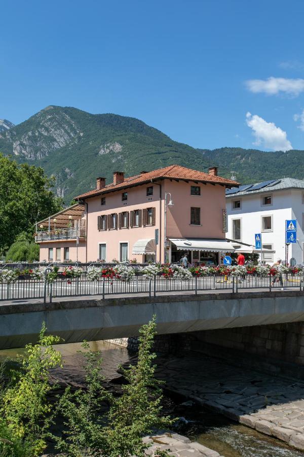 Appartamento Al Ponte Adiacente Al Parco, Vicino All'Ospedale E Centro Тренто Екстериор снимка